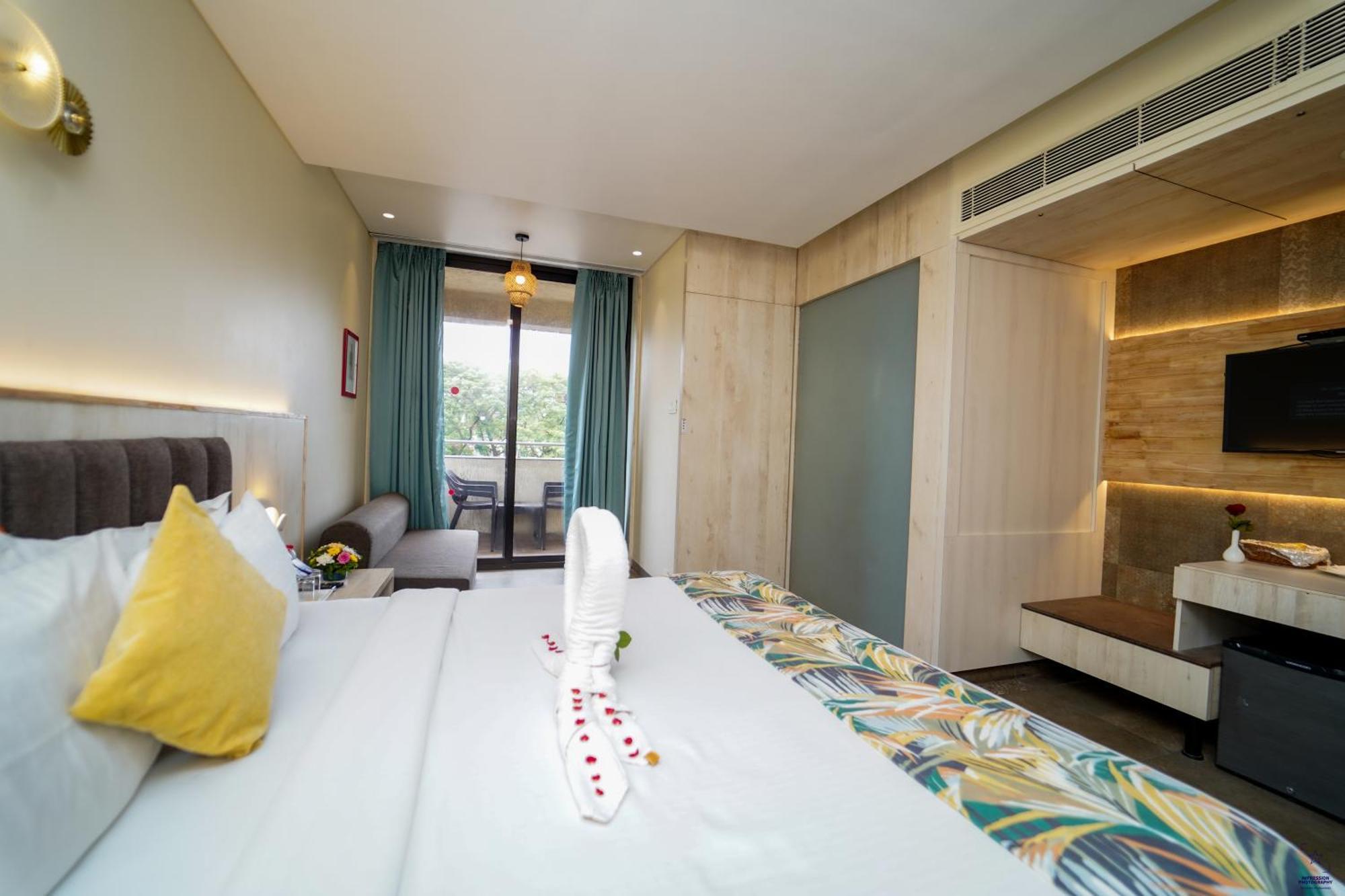 Hotel Citrus Prime Candolm, Goa Кандолим Екстериор снимка