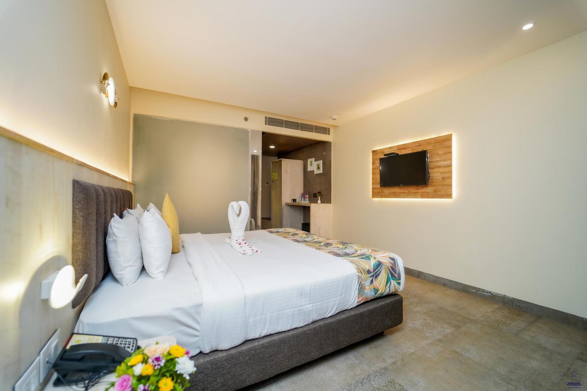 Hotel Citrus Prime Candolm, Goa Кандолим Екстериор снимка